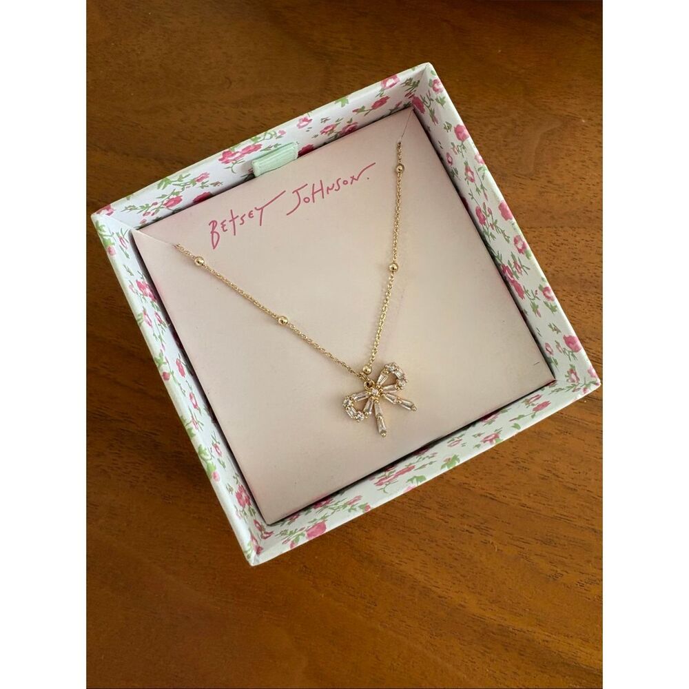 NEW Betsy Johnson Rhinestone Gold Tone Necklace Bow Pendant NIB